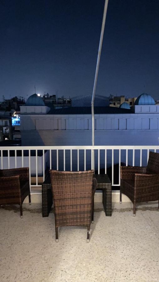 Dina Apartment Атина Екстериор снимка